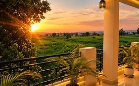 Airport Luxury Nature Homestay- Near Jolly Grant Airport Dehradun